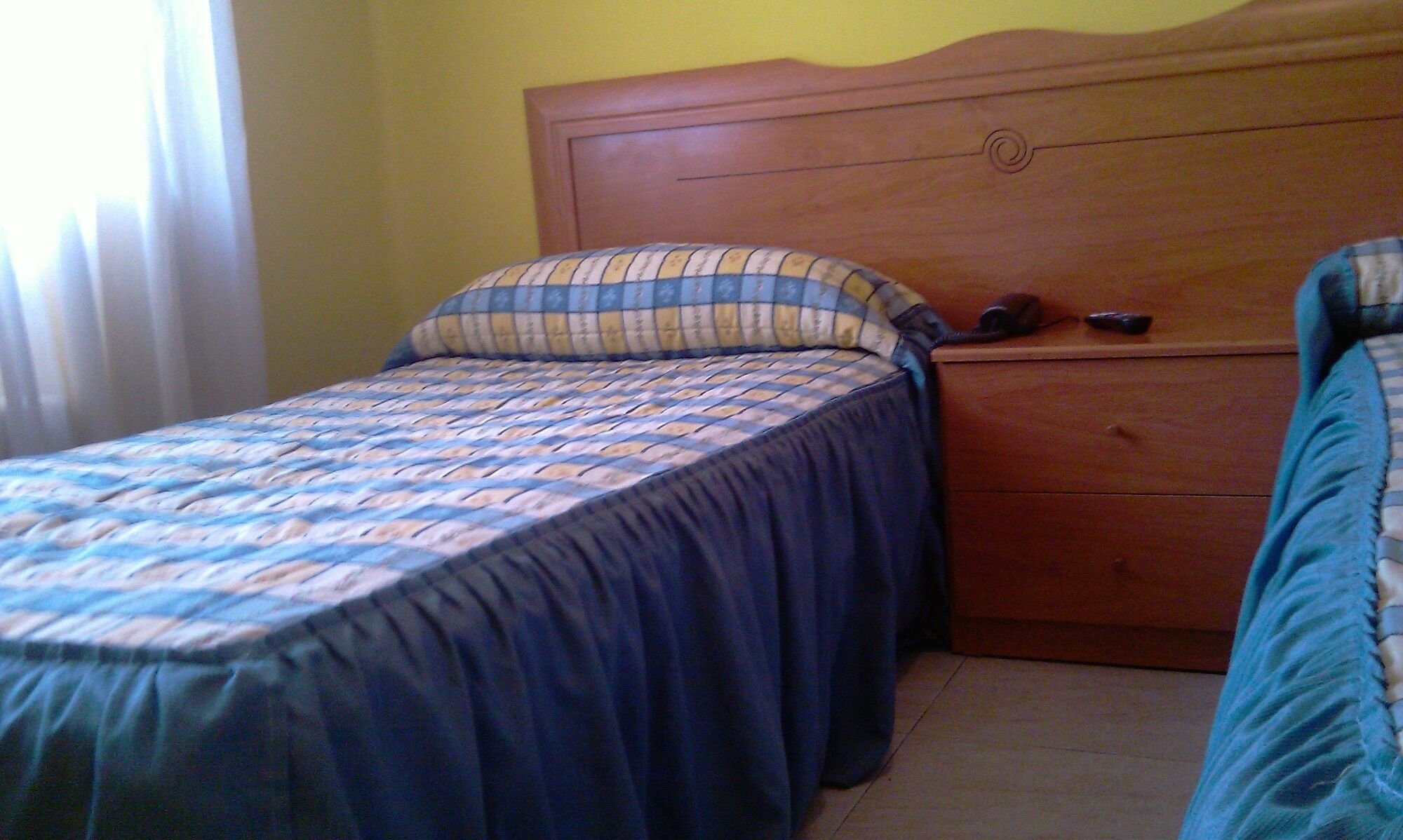 Pension La Casina Oviedo Bagian luar foto