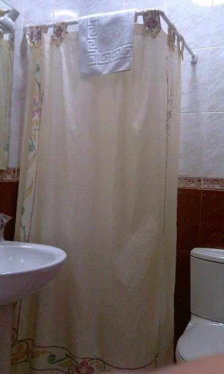 Pension La Casina Oviedo Ruang foto